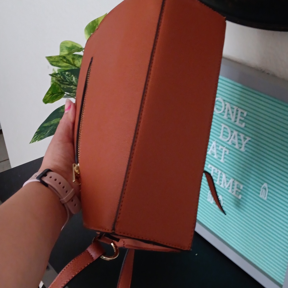 Nwt London Fog Crossbody Bag - Picture 5 of 5